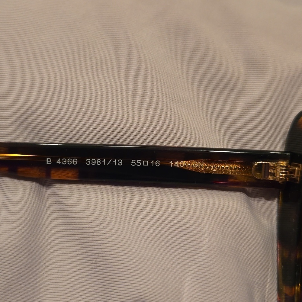 Burberry Checkered Brown Cat Eye Sunglasses brand new in box - Picture 6 of 15